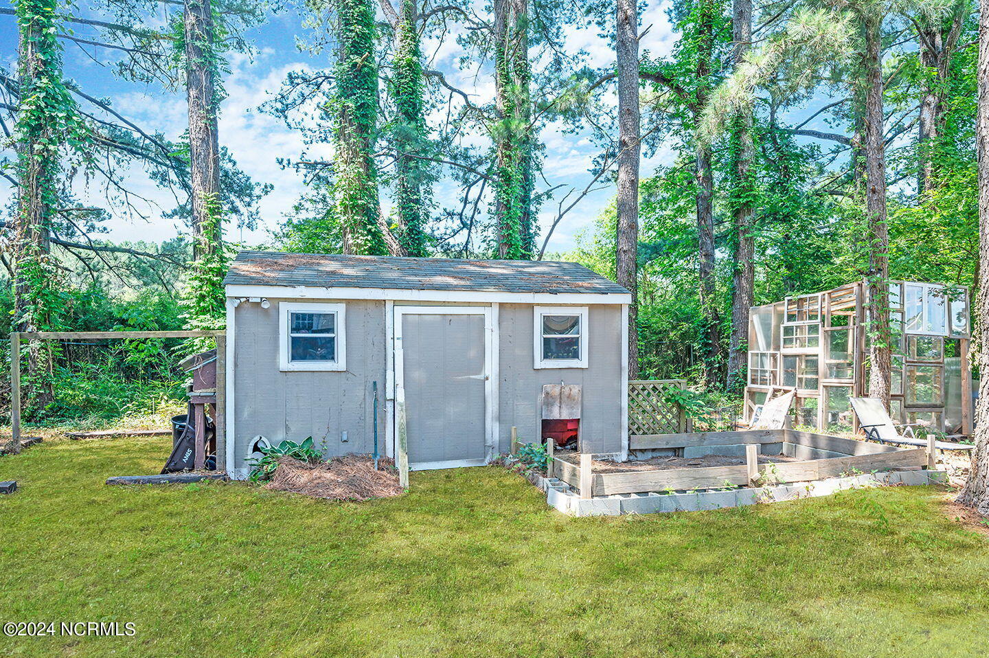 3476 Alvin Road Grimesland, NC 27837 - Photo 6 of 31 6-web-or-mls-3476 Alvin Road-00006