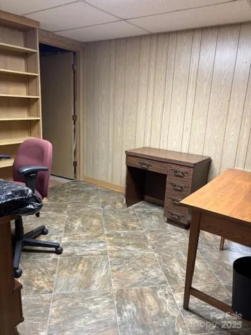 $600,000 | 1250 21st Avenue Northeast, Hickory, NC 28601