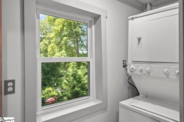 $685,000 | 2005 Poinsett Highway, Greenville, SC 29617