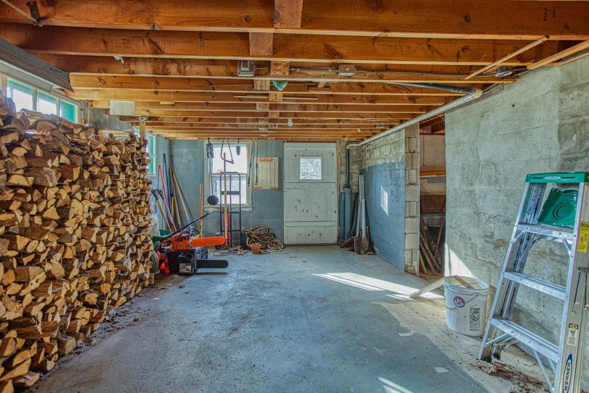 323 Ocean Point Road East Boothbay, ME 04544 - Photo 34 of 36 35