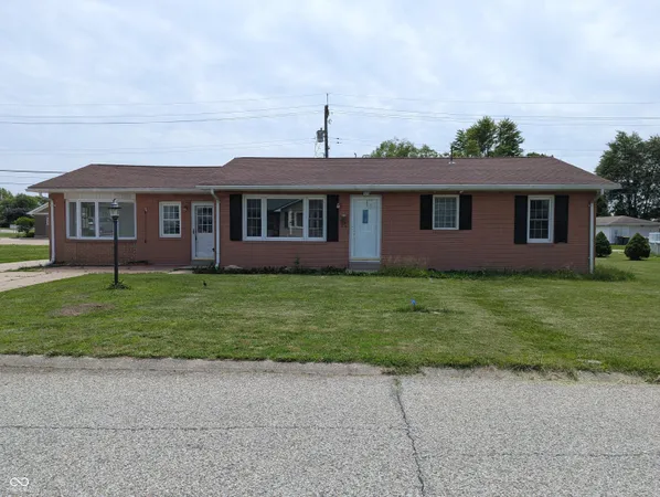 $195,000 | 107 West Freeman Avenue, Seymour, IN 47274