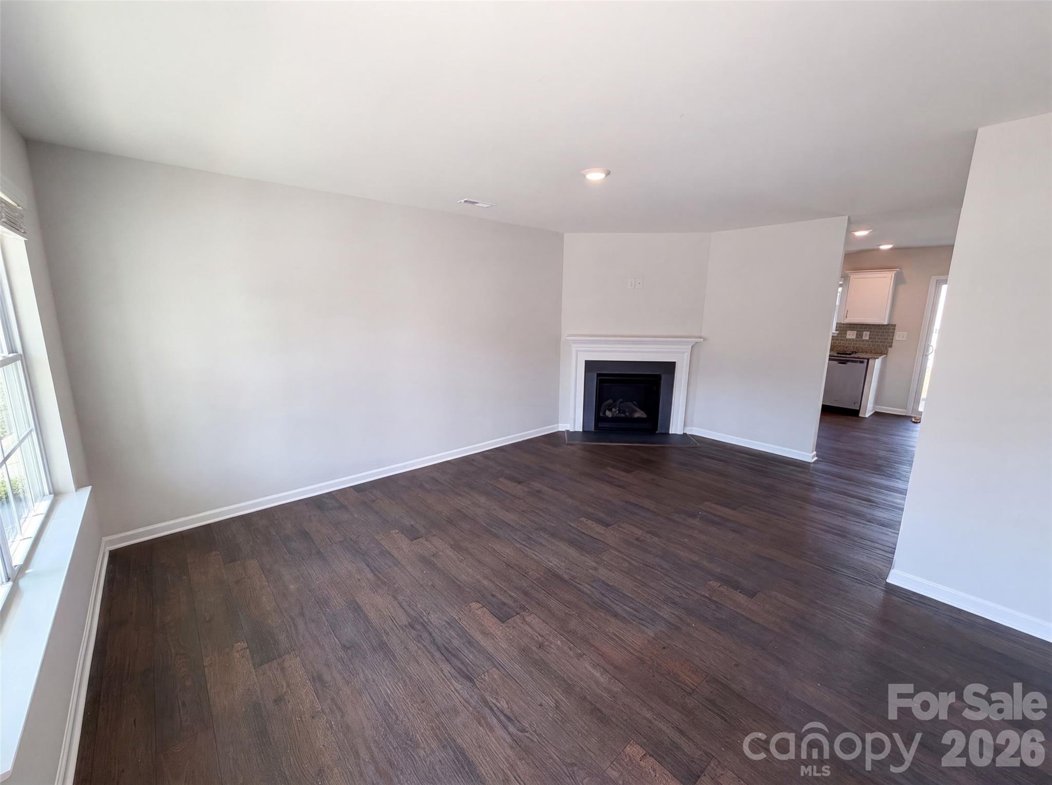 7244 Finnigan Road Charlotte, NC 28215 - Photo 3 of 21