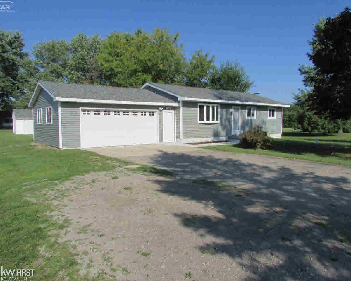 1879 Mayfield Road Lapeer, MI 48446 - Photo 22 of 23 21356450-21.JPG