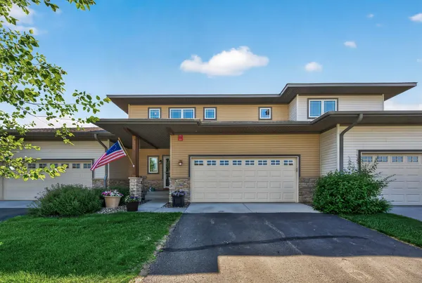 $374,900 | 1245 Vernon Drive, Carver, MN 55315