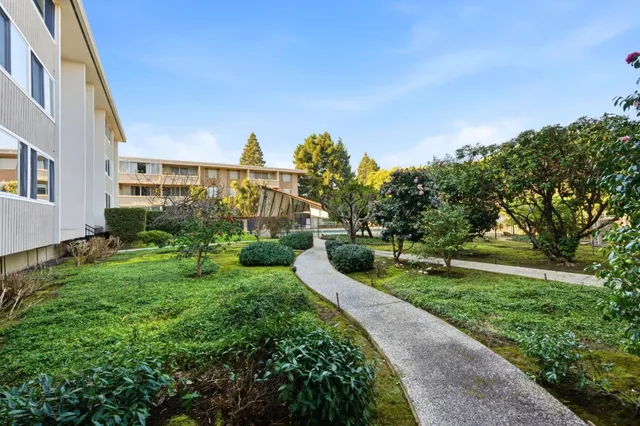 $880,000 | 200 Elm Street, Unit 112, San Mateo, CA 94401