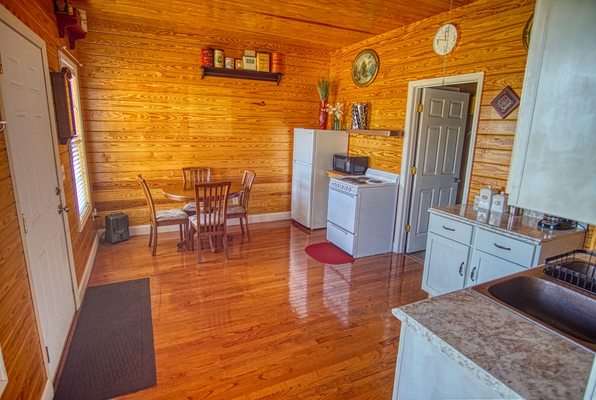 490 Vanntown Road Elora, TN 37328 - Photo 5 of 20 a view of a living room with furniture