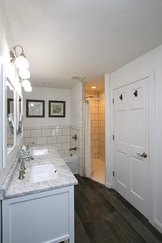 $799,000 | 660 Lakewood Dr S West, Hutchinson, MN 55350