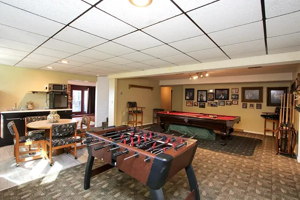 $750,000 | 660 Lakewood Dr S West, Hutchinson, MN 55350