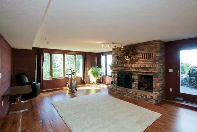 $799,000 | 660 Lakewood Dr S West, Hutchinson, MN 55350