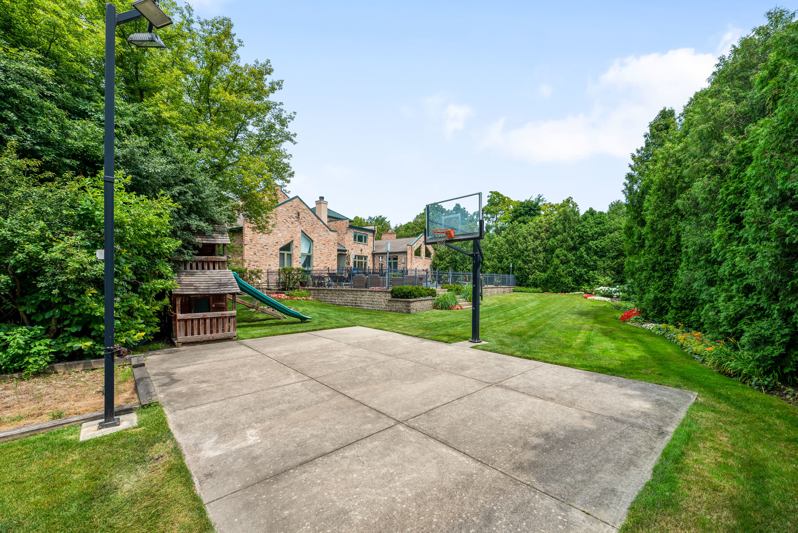 780 Bob-O-Link Road Highland Park, IL 60035 - Photo 39 of 50 a view of a house with a yard