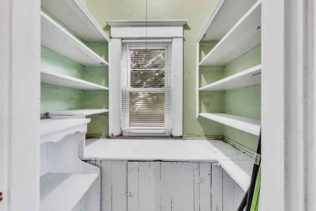 $257,400 | 96 Lyons Street, Springfield, MA 01151