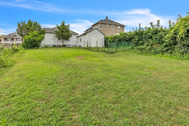 $257,400 | 96 Lyons Street, Springfield, MA 01151