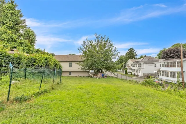 $257,400 | 96 Lyons Street, Springfield, MA 01151