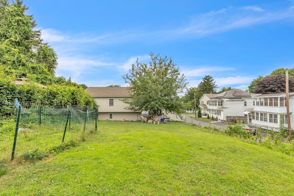 96 Lyons Street Springfield, MA 01151 - Photo 34 of 34