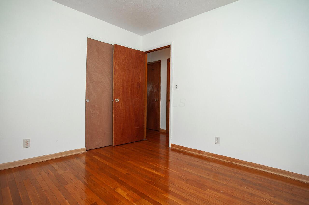 1264 Shady Lane Road Columbus, OH 43227 - Photo 16 of 20 Room 3