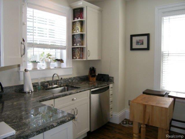 310 Kerby Road Grosse Pointe, MI 48236 - Photo 10 of 13 310 KERBY 023