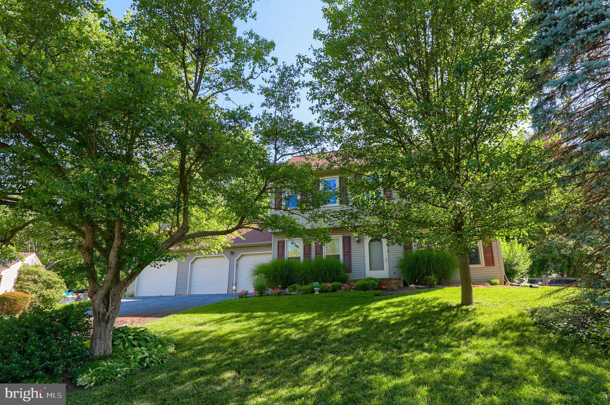 135 Ridings Way Lancaster, PA 17601 - Photo 2 of 50 Front View