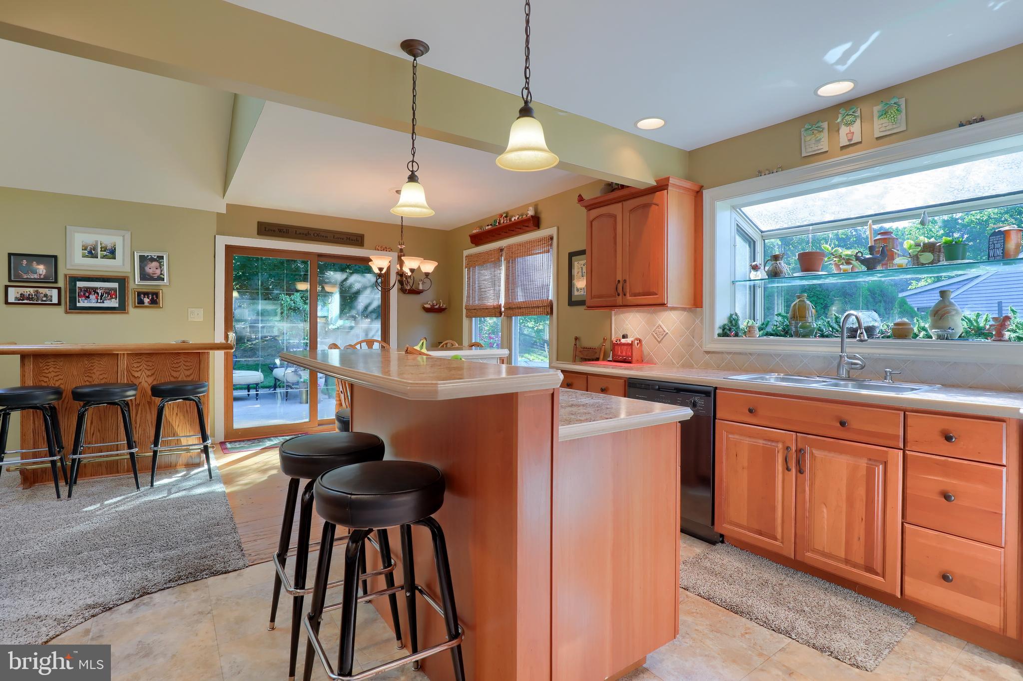 135 Ridings Way Lancaster, PA 17601 - Photo 15 of 50 Kitchen