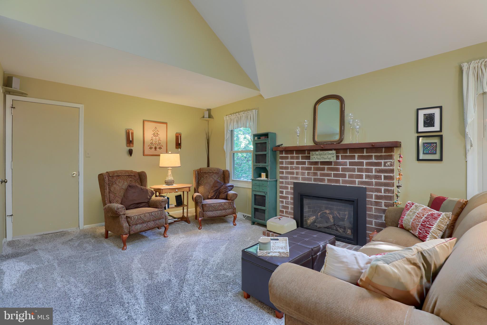 135 Ridings Way Lancaster, PA 17601 - Photo 22 of 50 Family Room