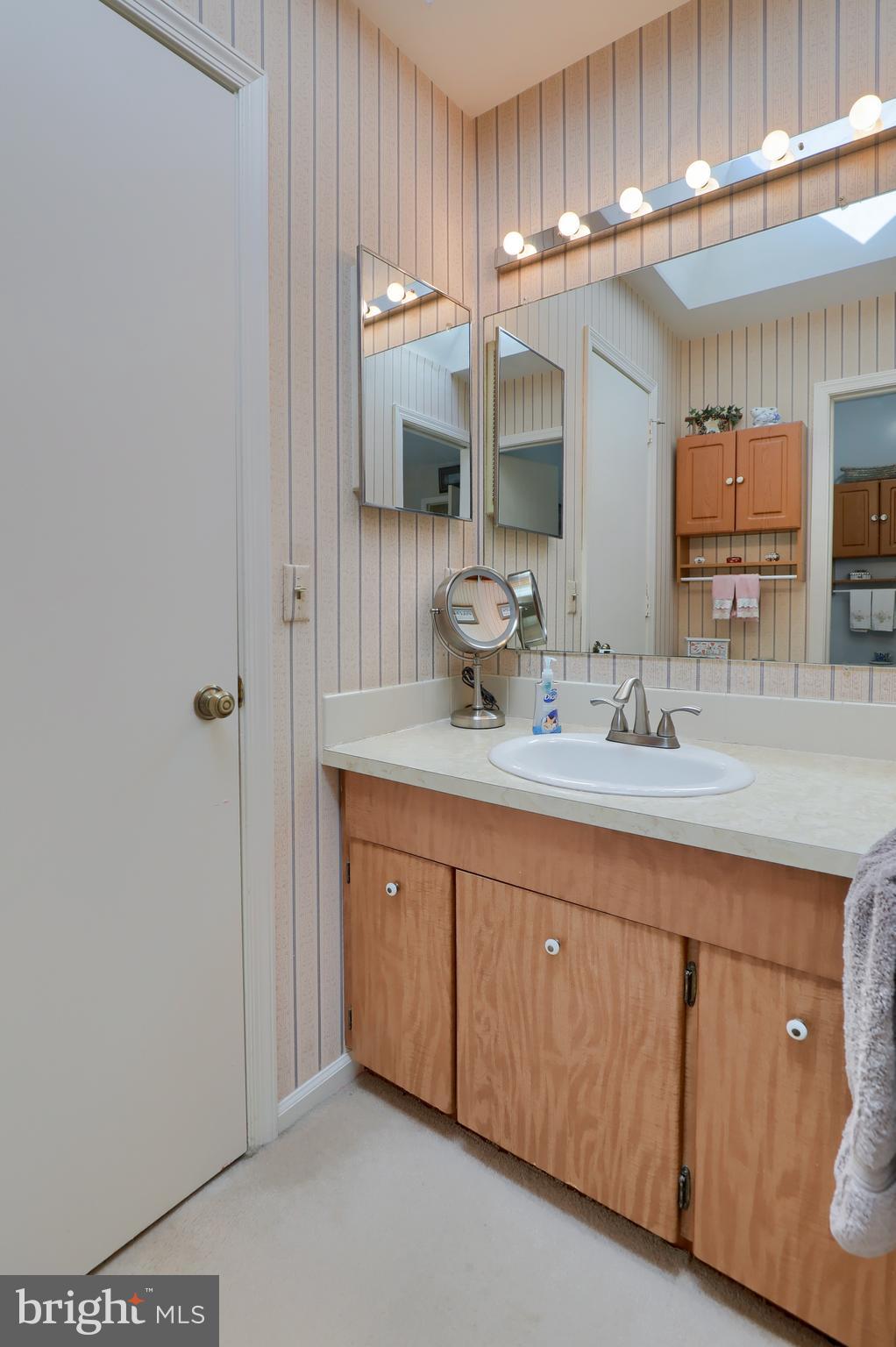 135 Ridings Way Lancaster, PA 17601 - Photo 30 of 50 Master Bath