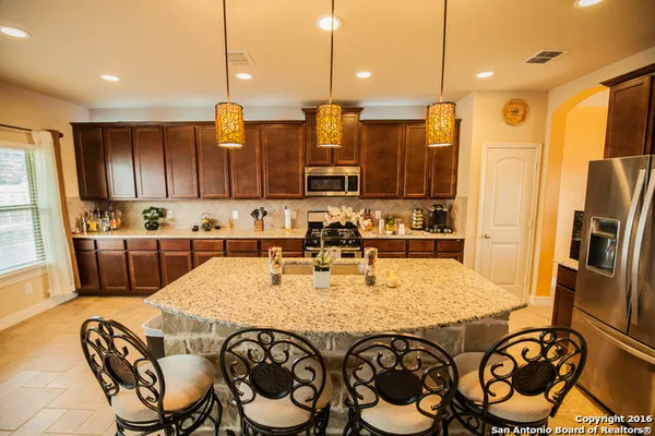 $2,295 | 2712 Scarlet Tanger, New Braunfels, TX 78130