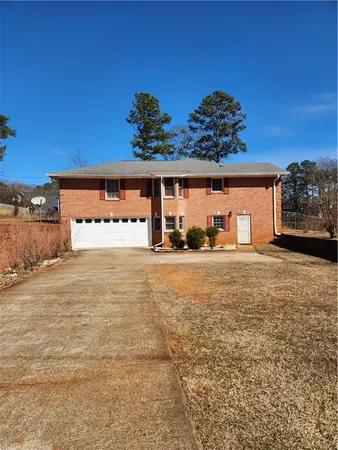 a view of a garage