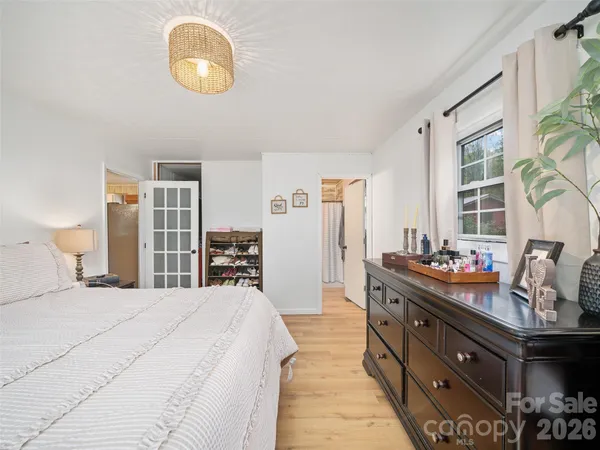 $335,000 | 1030 Hughes Gap Road, Bakersville, NC 28705