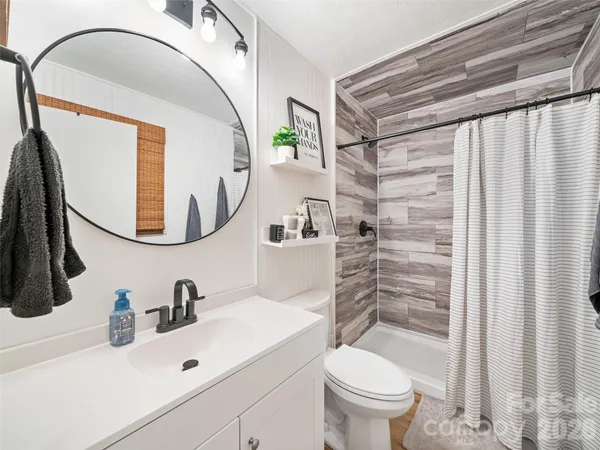 $335,000 | 1030 Hughes Gap Road, Bakersville, NC 28705