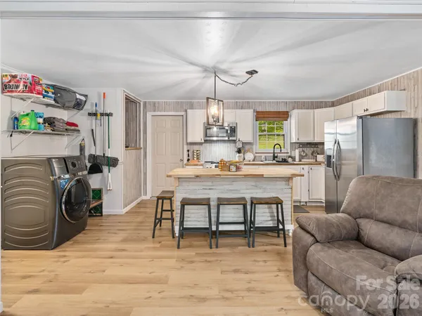 $335,000 | 1030 Hughes Gap Road, Bakersville, NC 28705