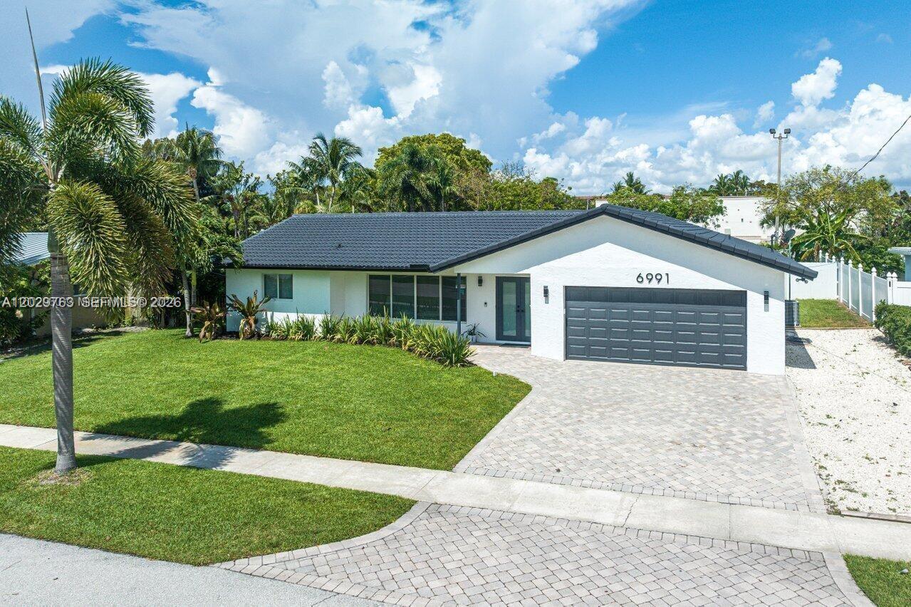 6991 Northeast 7th Avenue Boca Raton, FL 33487 - Photo 31 of 40