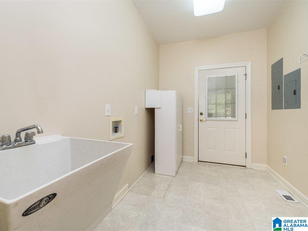 8040 Cavern Road Trussville, AL 35173 - Photo 14 of 34