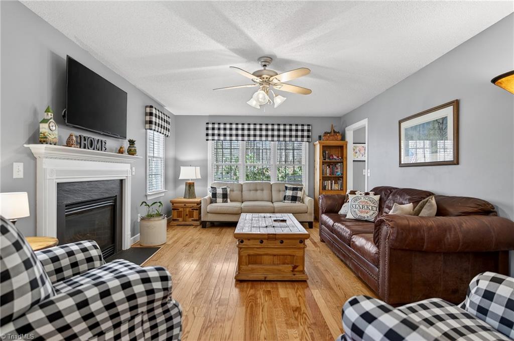 4913 Golden Oaks Drive Oak Ridge, NC 27310 - Photo 7 of 45