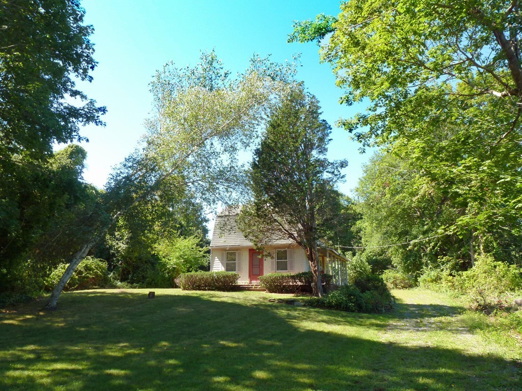 66 Manomet Point Road Plymouth, MA 02360 - Photo 4 of 11 Gallery Image 4