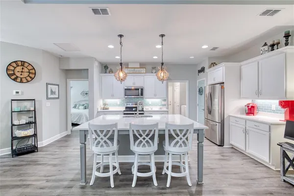 $377,900 | 444 Lime Avenue, Daytona Beach, FL 32124