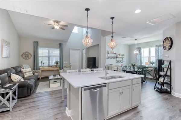 $377,900 | 444 Lime Avenue, Daytona Beach, FL 32124