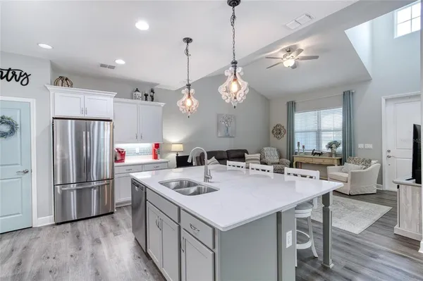 $377,900 | 444 Lime Avenue, Daytona Beach, FL 32124