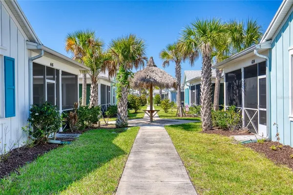 $377,900 | 444 Lime Avenue, Daytona Beach, FL 32124