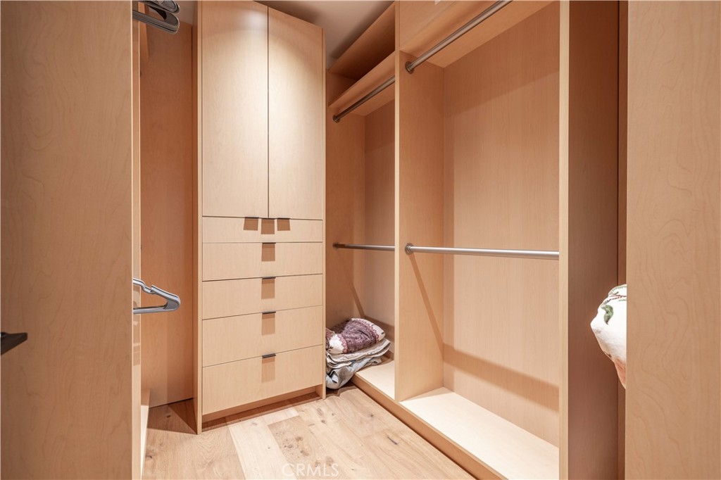 259 Victoria Sugarloaf, CA 92386 - Photo 17 of 32 a bathroom with a shower