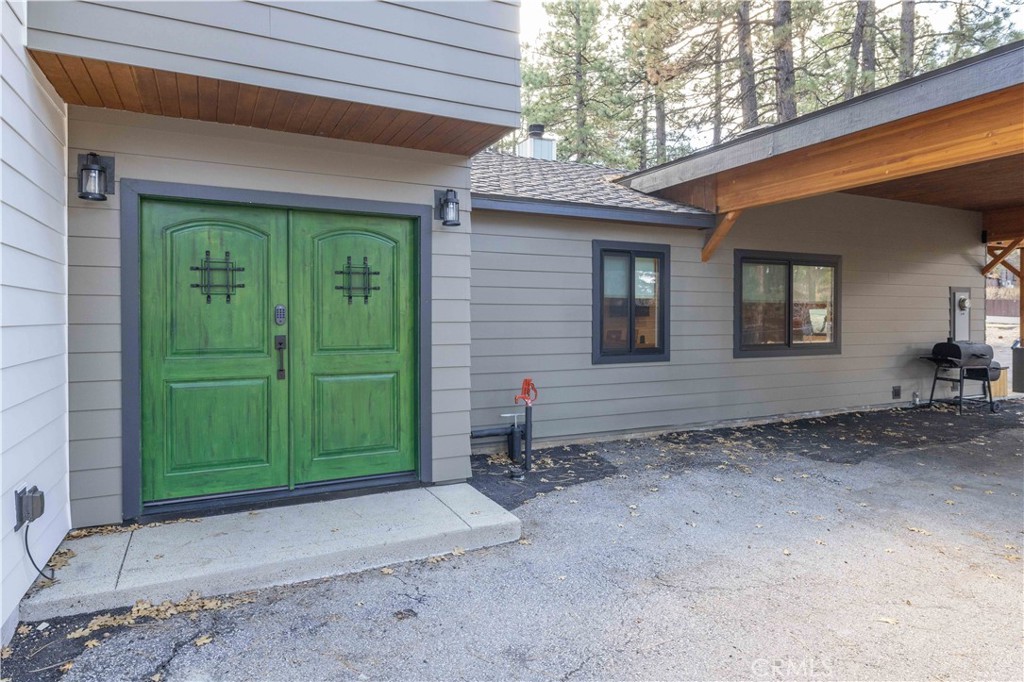 259 Victoria Sugarloaf, CA 92386 - Photo 29 of 32