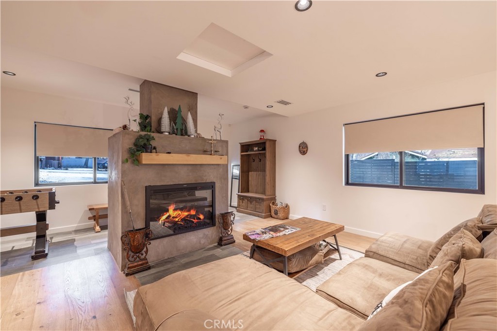 259 Victoria Sugarloaf, CA 92386 - Photo 4 of 32 a living room with furniture and a fireplace