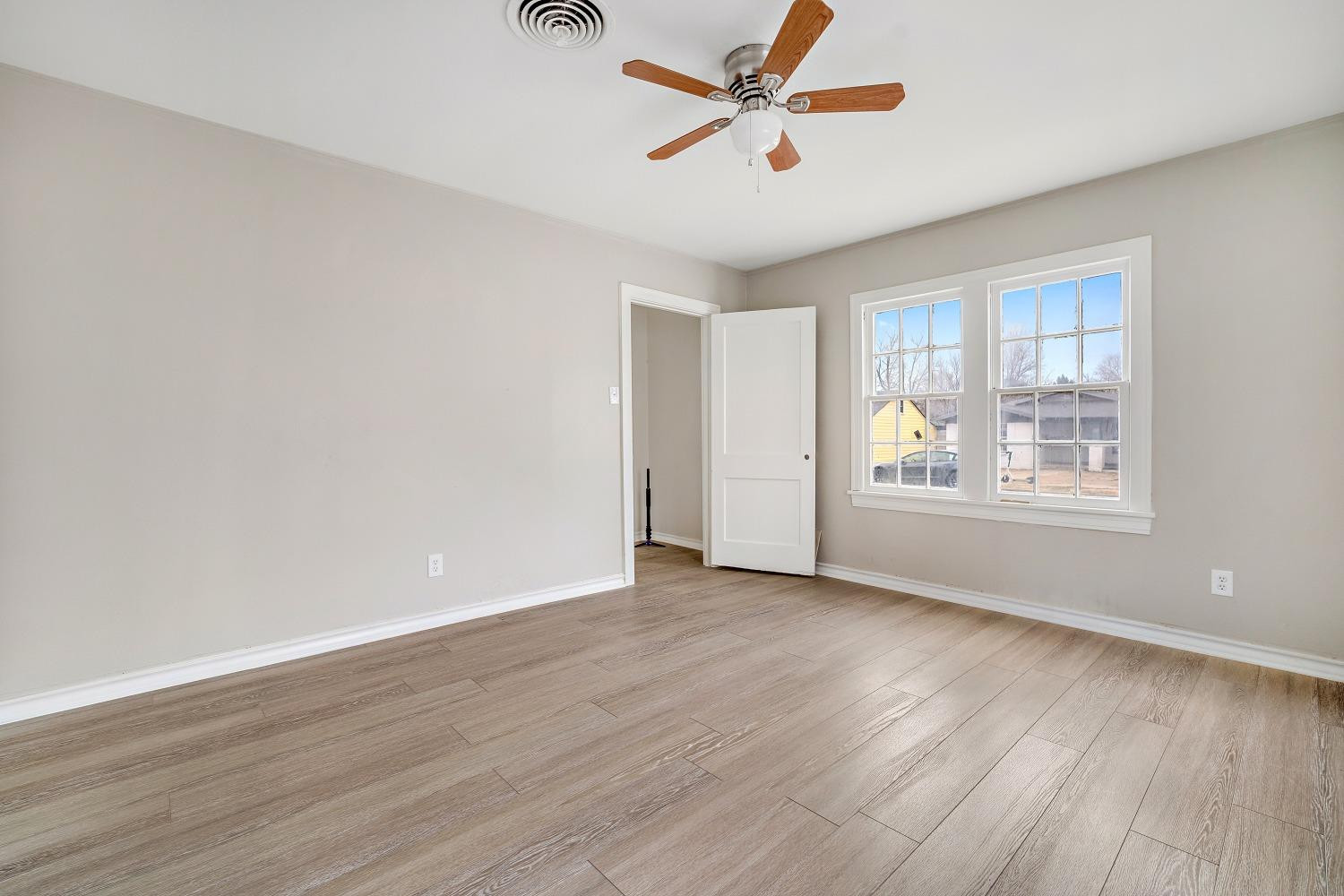 1912 22nd Street Lubbock, TX 79411 - Photo 5 of 21 Photo 5