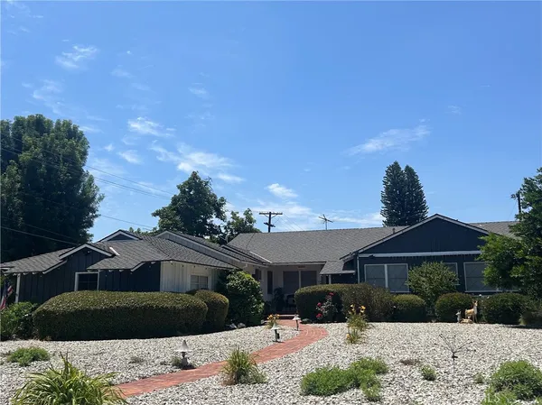 $1,575,000 | 9301 Lasaine Avenue, Northridge, CA 91325