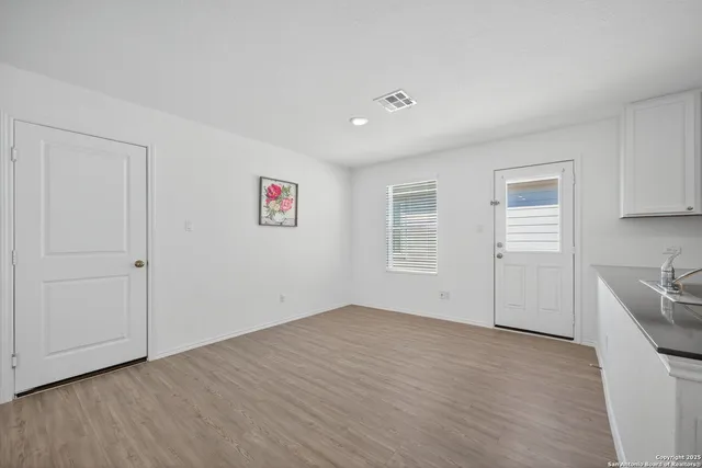 a view of livingroom with hardwood