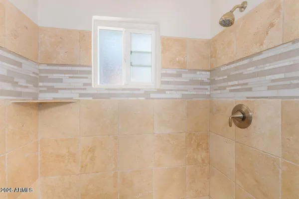 $2,700 | 2441 East Edgemont Avenue, Phoenix, AZ 85008