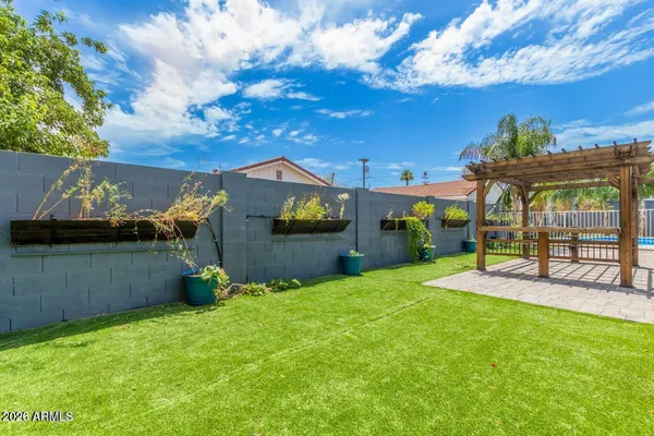 $2,700 | 2441 East Edgemont Avenue, Phoenix, AZ 85008