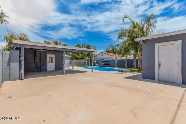 $2,700 | 2441 East Edgemont Avenue, Phoenix, AZ 85008