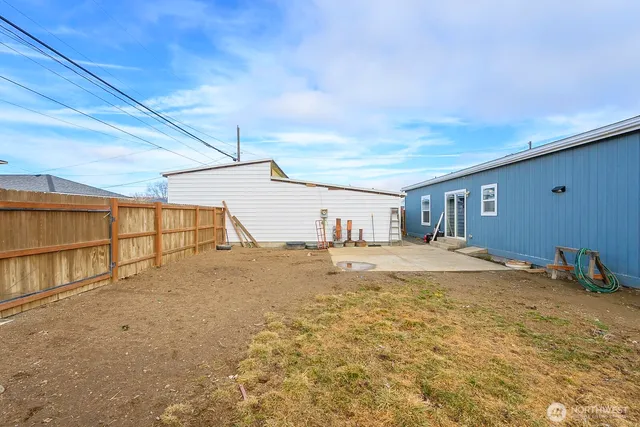 $359,000 | 159 Ivy Street Northeast, Ephrata, WA 98823