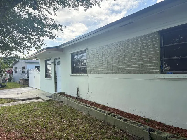 $2,800 | 10791 Southwest 221st Street, Miami, FL 33170