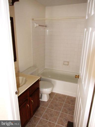 411 Palmspring Drive Gaithersburg, MD 20878 - Photo 18 of 18 Master Bath