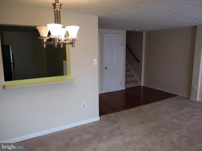 411 Palmspring Drive Gaithersburg, MD 20878 - Photo 4 of 18 Living Room #2